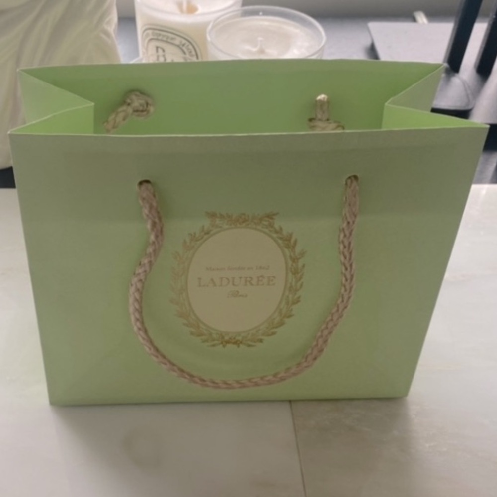 Ladurée Shopping bag from Paris